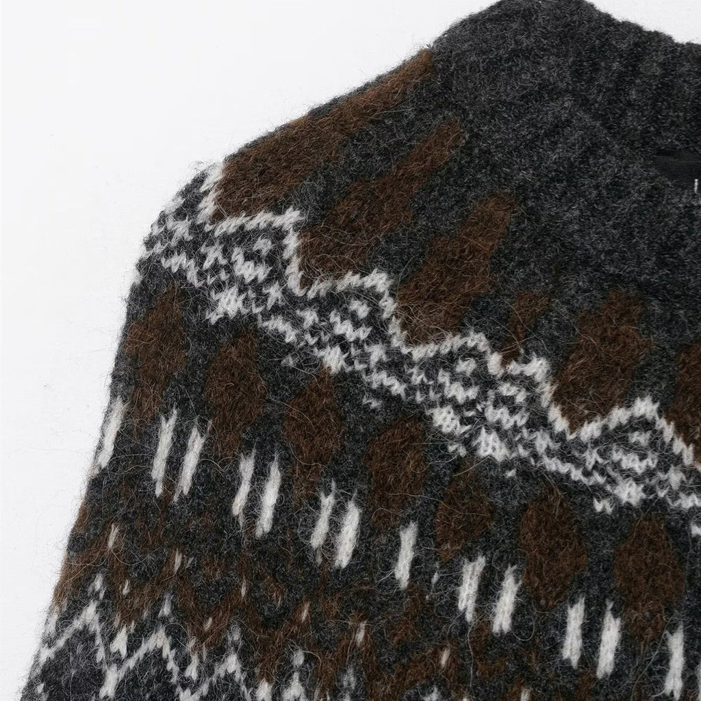 Long sleeved round neck jacquard knitted sweater