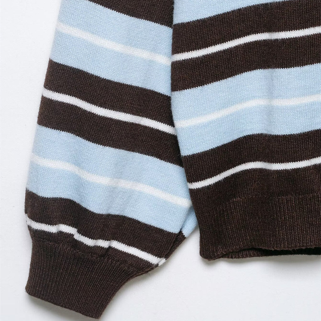 Hooded contrasting striped knitted sweater