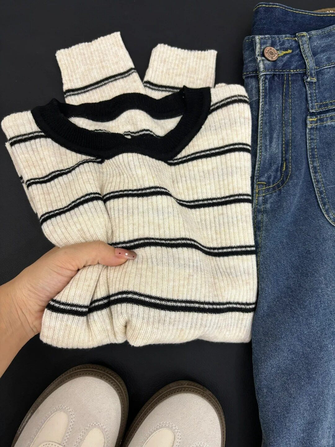 Blue and Gray Contrast Lightweight Knit Sweater