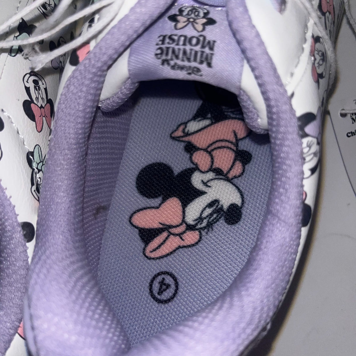 Disney Minnie Mouse White & Purple Sneakers Shoes Girls Size 4 NWT