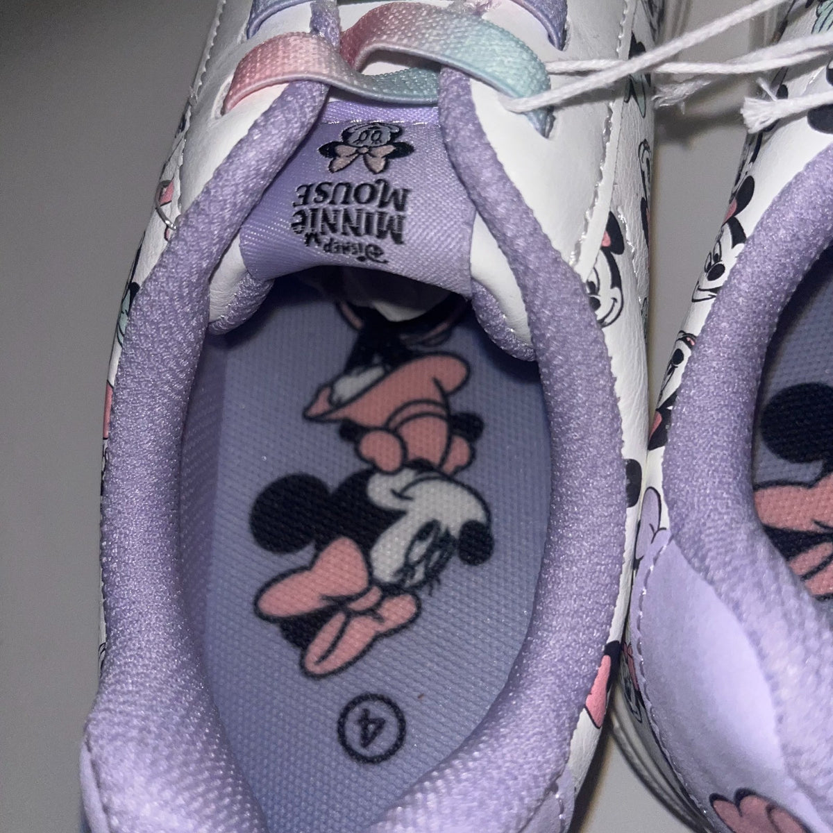 Disney Minnie Mouse White & Purple Sneakers Shoes Girls Size 4 NWT