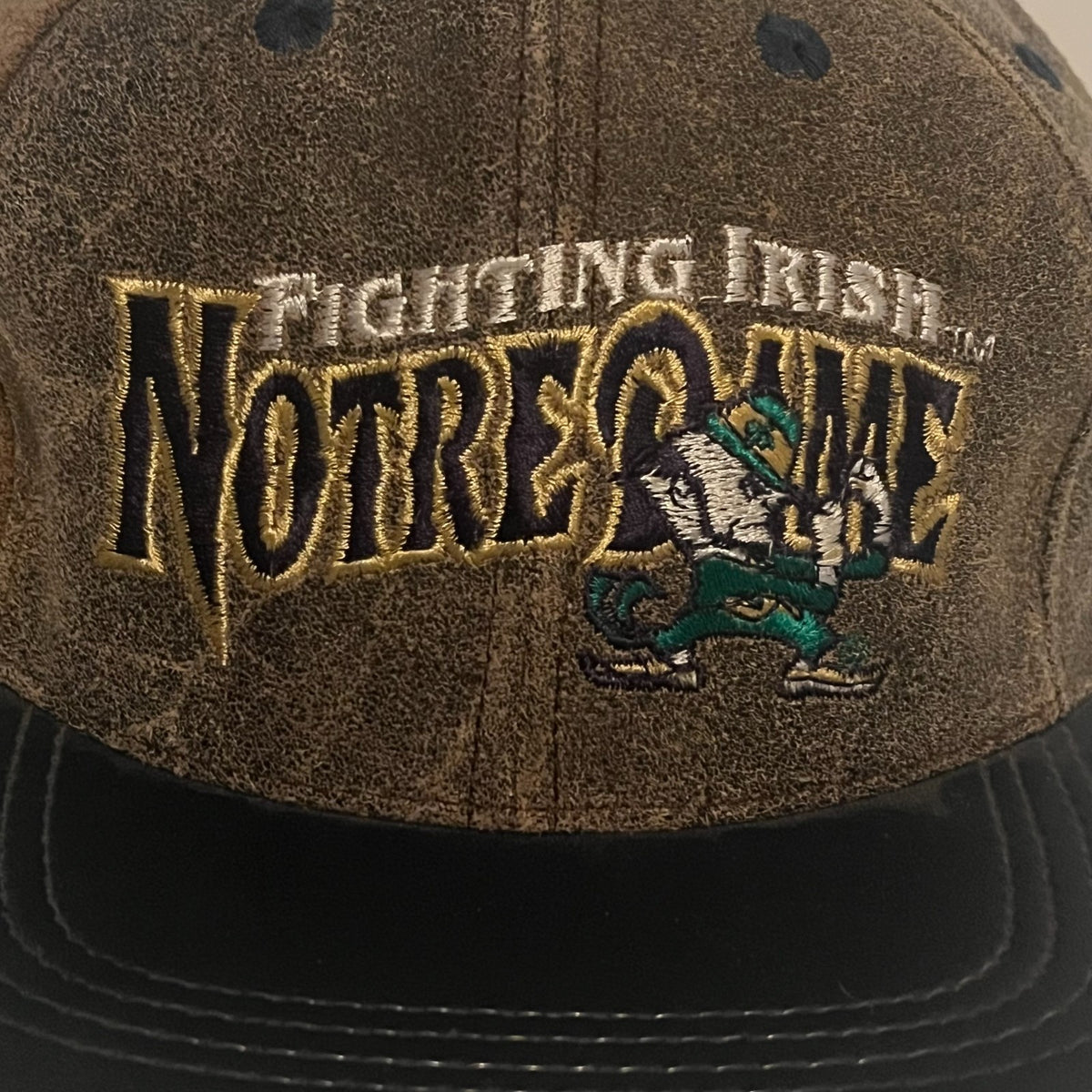 Vintage Notre Dame Fighting Irish Snapback Hat Genuine Leather Embroidered NWT